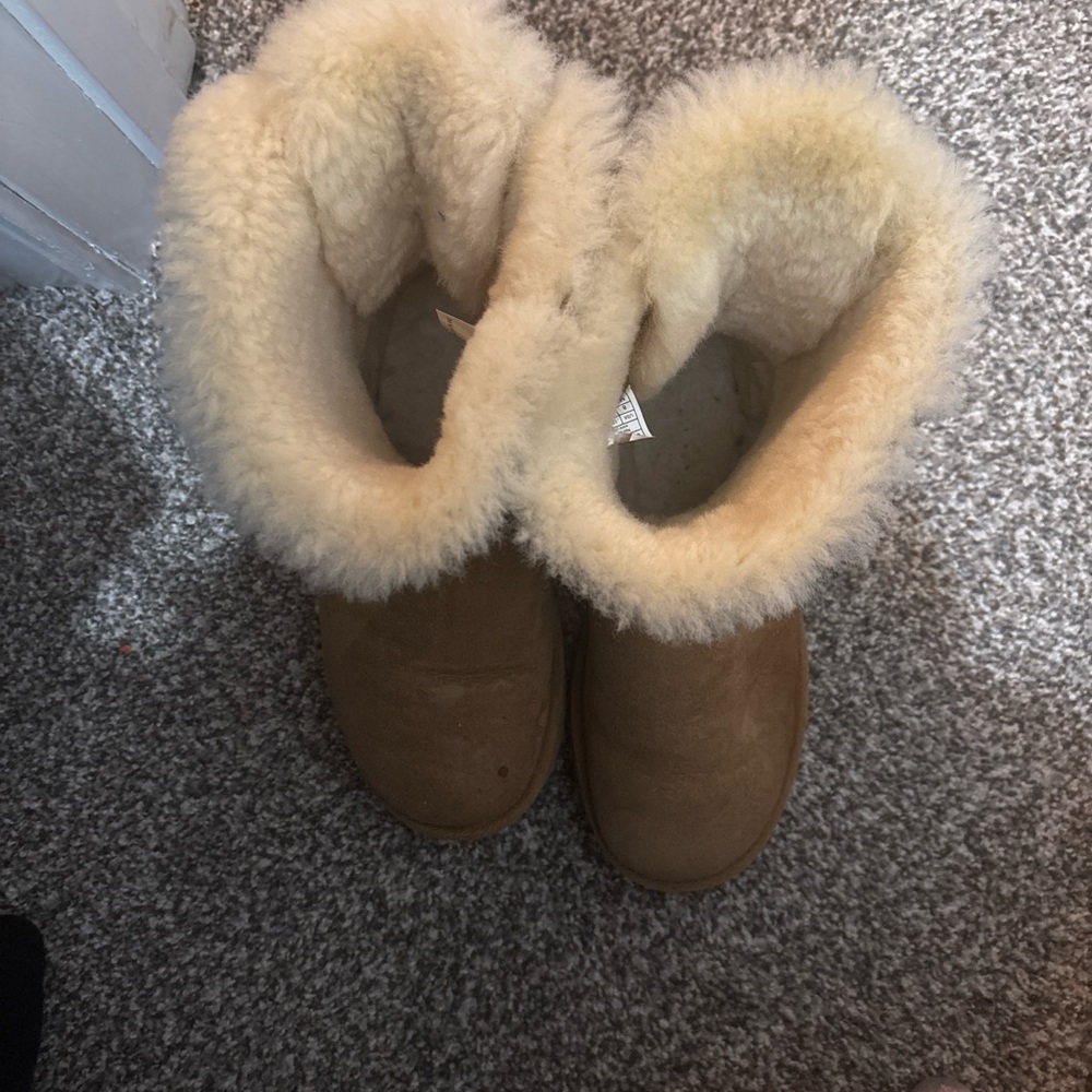 Cozy Tan Shearling Boots